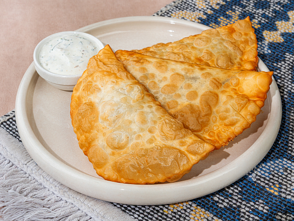 Чебуреки с брискетом